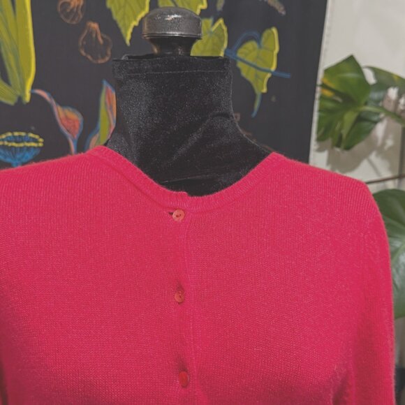 100% Cashmere Button-Down Cardigan Sweater, Red, Juniors XL, Circa 1990s - Picture 8 of 15